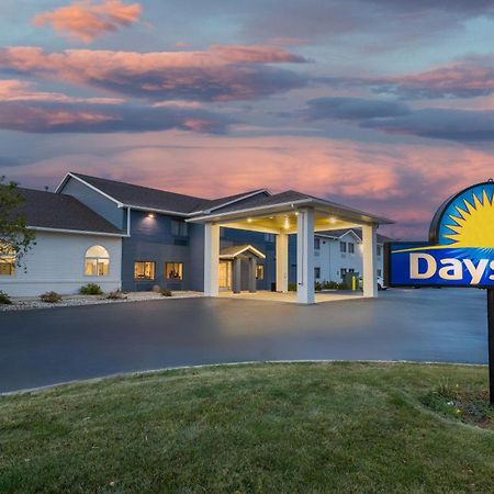 Days Inn By Wyndham Racine/Sturtevant Εξωτερικό φωτογραφία