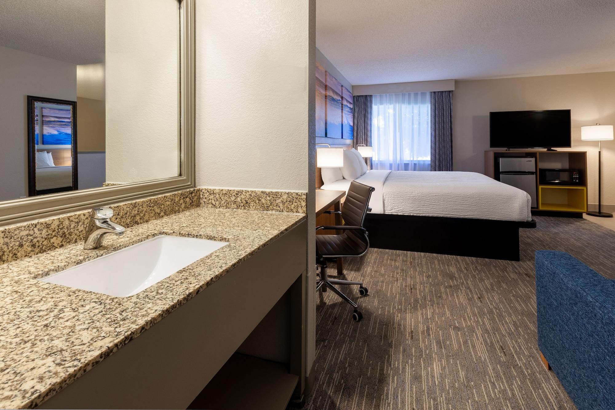 Days Inn By Wyndham Racine/Sturtevant Εξωτερικό φωτογραφία