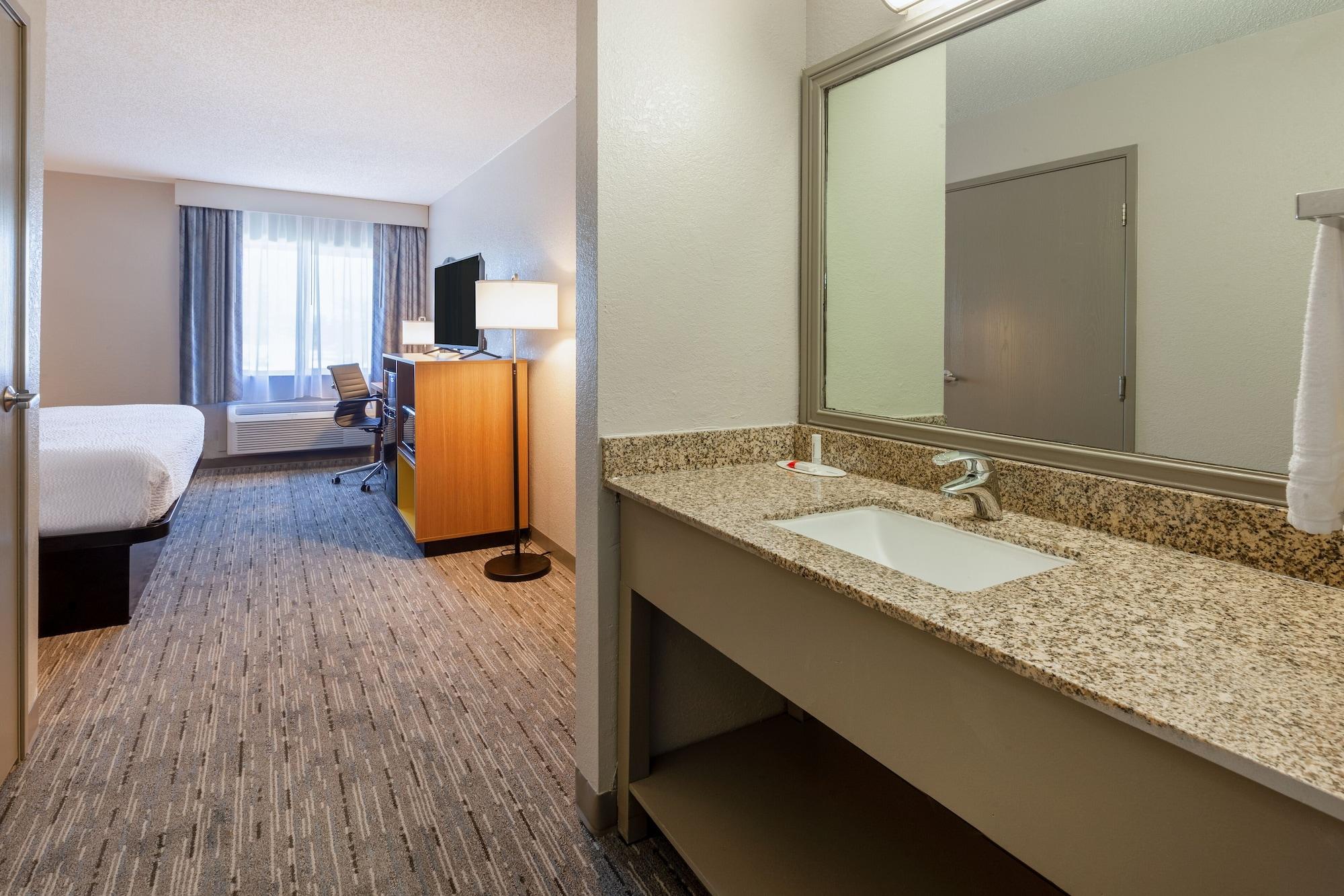 Days Inn By Wyndham Racine/Sturtevant Εξωτερικό φωτογραφία